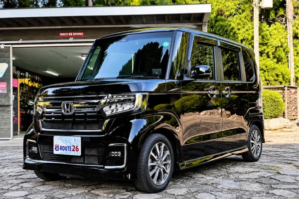 佐賀伊万里のガラスコーティング専門店ROUTE26で施工したHonda N-BOX Custom